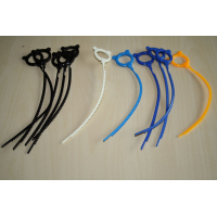 Beyblade Rip cords en lanceerders (oude generatie)
